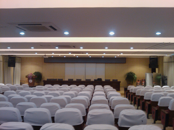 豐縣實(shí)驗(yàn)小學(xué)多功能報(bào)告廳