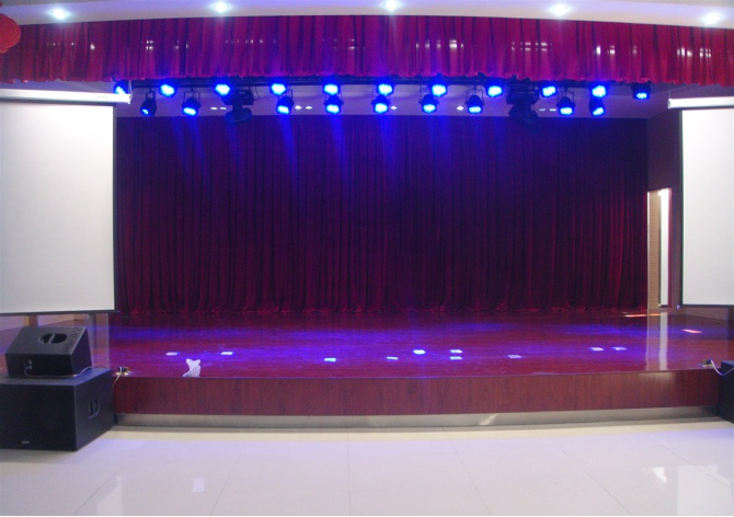 徐州某公司多功能廳